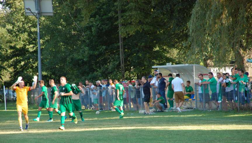 V liga krośnieńska. Mecz Ostoja Kołaczyce - Zamczysko Odrzykoń 1-4