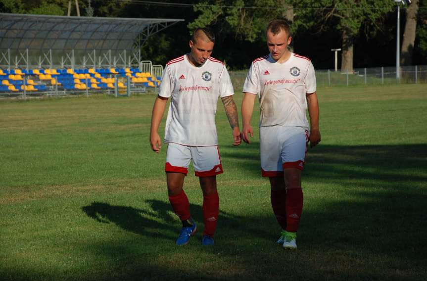 V liga krośnieńska. Mecz Ostoja Kołaczyce - Zamczysko Odrzykoń 1-4