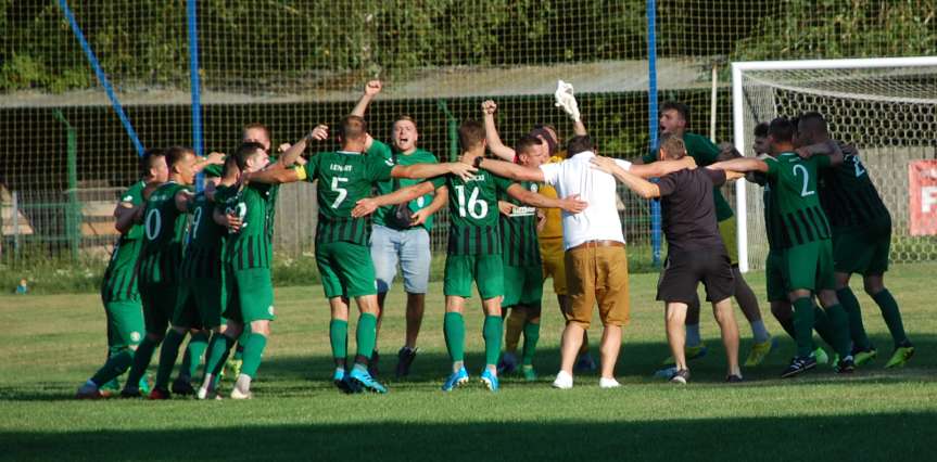 V liga krośnieńska. Mecz Ostoja Kołaczyce - Zamczysko Odrzykoń 1-4