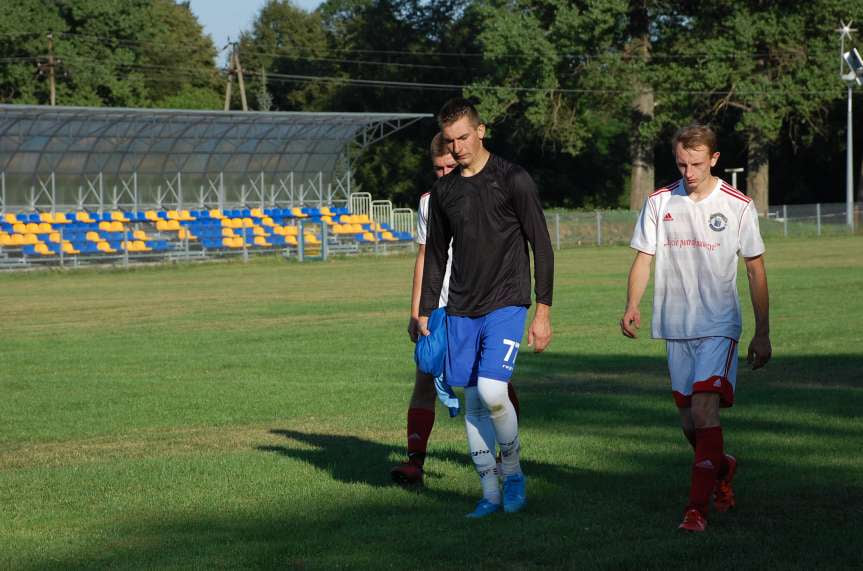 V liga krośnieńska. Mecz Ostoja Kołaczyce - Zamczysko Odrzykoń 1-4