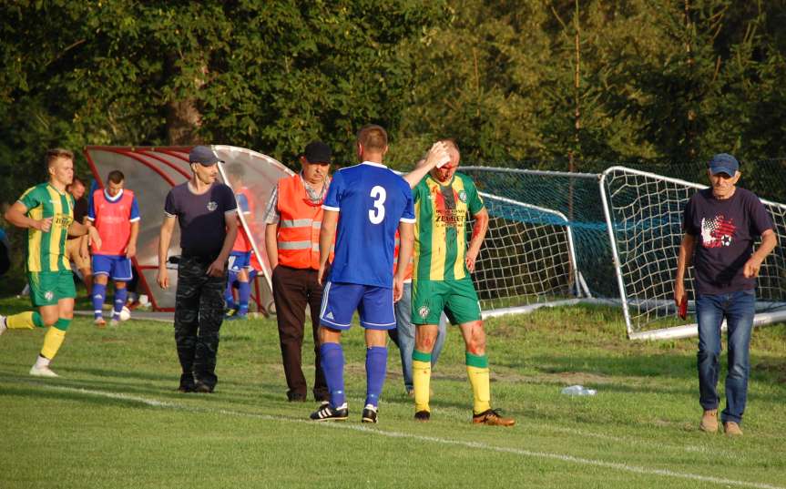 V liga krośnieńska. Mecz Tempo Nienaszów - LKS Czeluśnica 1-0