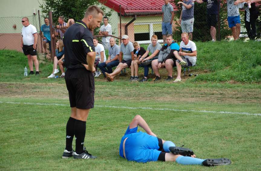 V liga krośnieńska. Mecz Tempo Nienaszów - LKS Skołyszyn 3-2