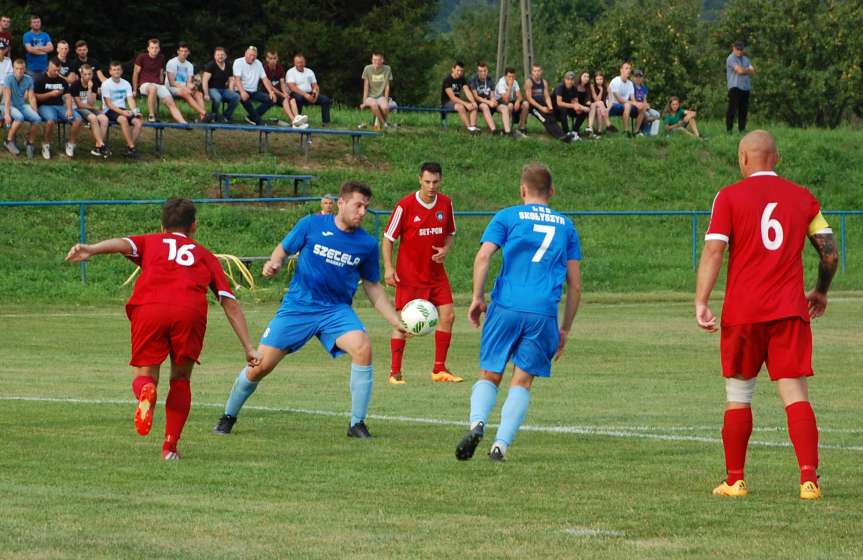 V liga krośnieńska. Mecz Tempo Nienaszów - LKS Skołyszyn 3-2