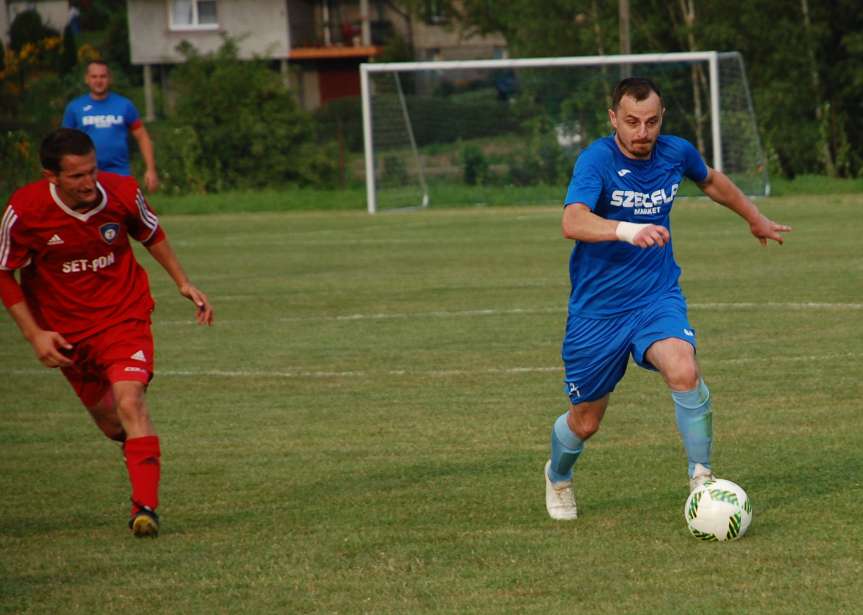 V liga krośnieńska. Mecz Tempo Nienaszów - LKS Skołyszyn 3-2