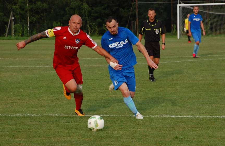 V liga krośnieńska. Mecz Tempo Nienaszów - LKS Skołyszyn 3-2