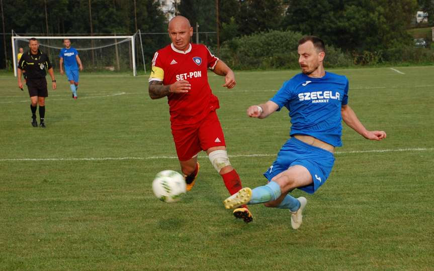 V liga krośnieńska. Mecz Tempo Nienaszów - LKS Skołyszyn 3-2