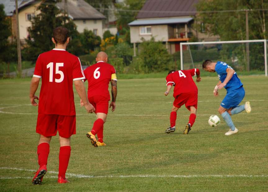 V liga krośnieńska. Mecz Tempo Nienaszów - LKS Skołyszyn 3-2