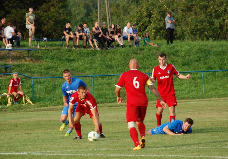 V liga krośnieńska. Mecz Tempo Nienaszów - LKS Skołyszyn 3-2