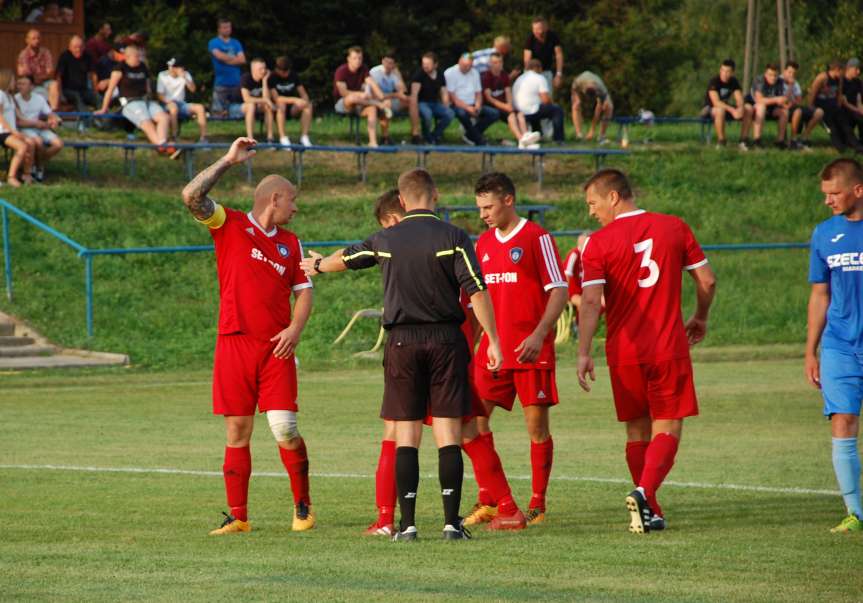 V liga krośnieńska. Mecz Tempo Nienaszów - LKS Skołyszyn 3-2