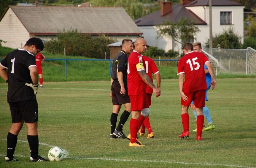V liga krośnieńska. Mecz Tempo Nienaszów - LKS Skołyszyn 3-2