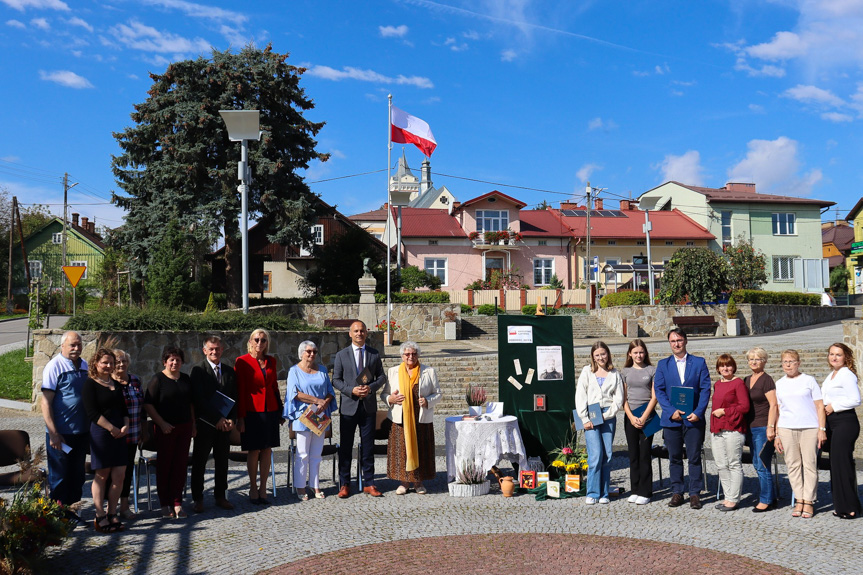 W Dębowcu czytali Nad Niemnem
