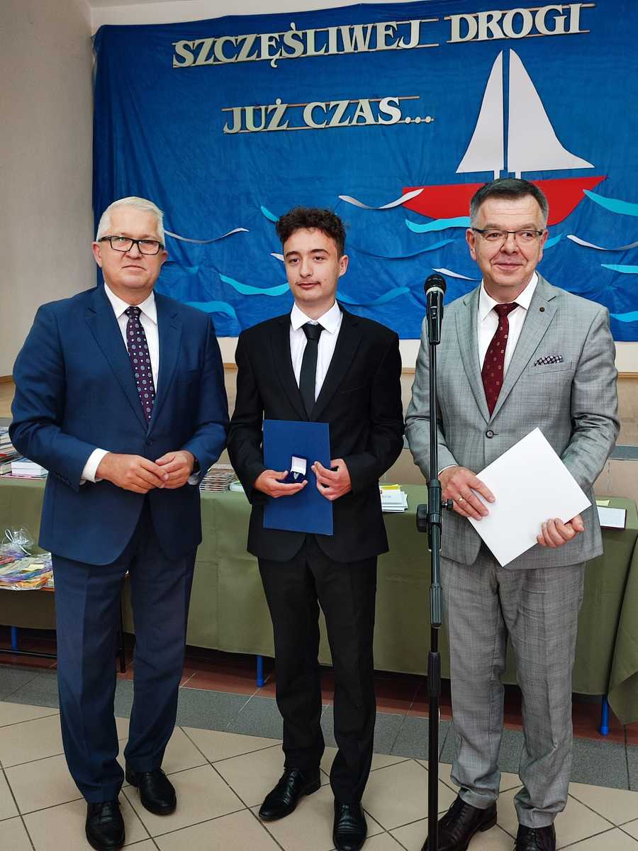 Wójt Gminy Jasło nagrodził najlepszych uczniów