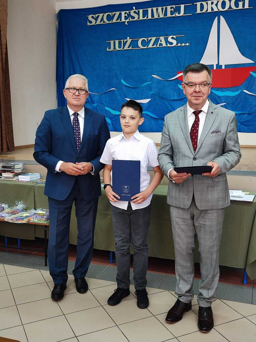 Wójt Gminy Jasło nagrodził najlepszych uczniów