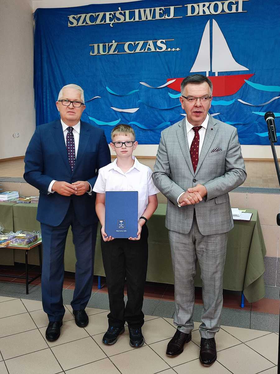 Wójt Gminy Jasło nagrodził najlepszych uczniów