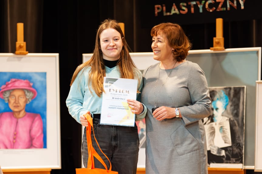 Wręczono nagrody w IV Konkursie Plastycznym "Kobiety popkultury"