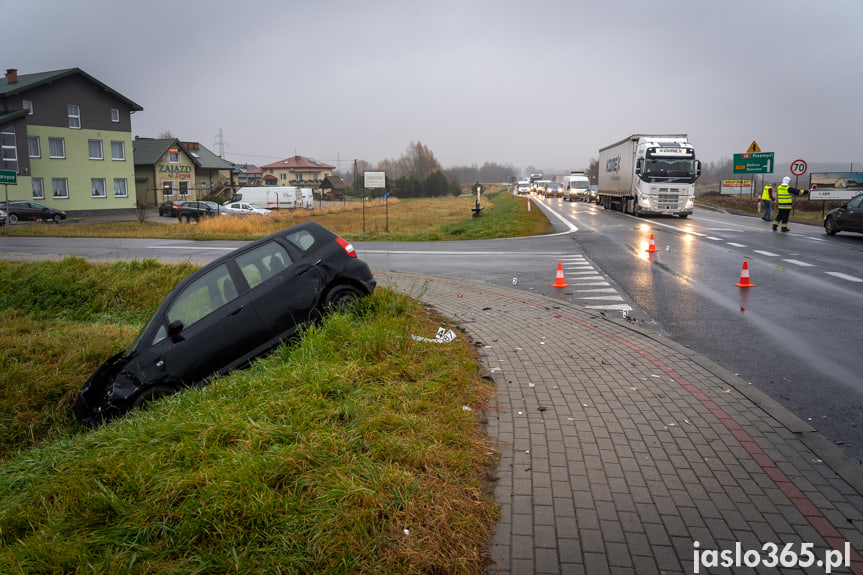 Wypadek na DK28 w Jaśle