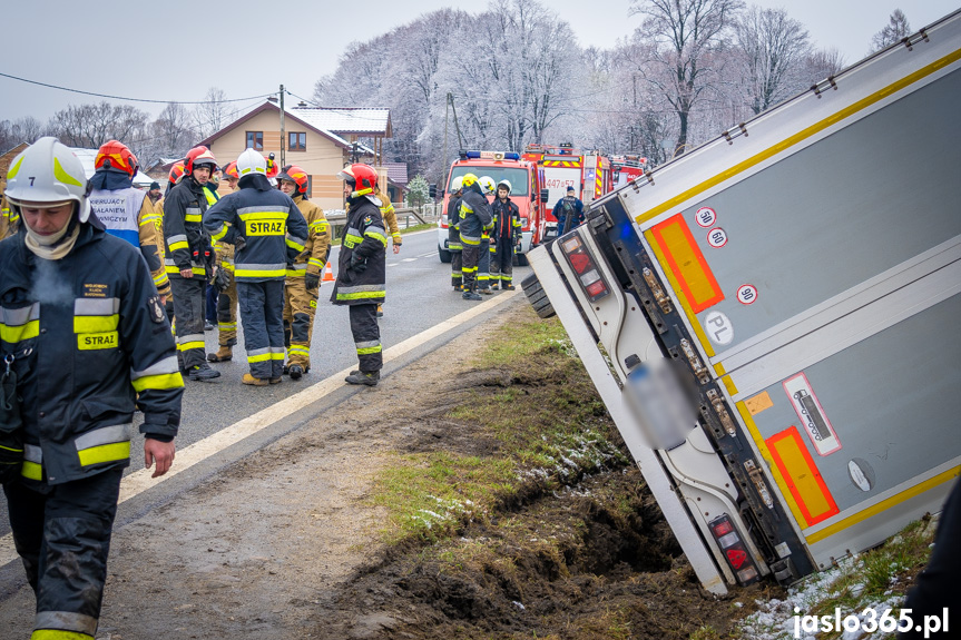 Wypadek tira w Tokach