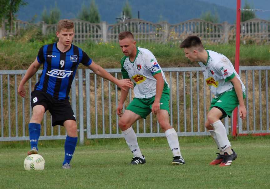 Zamczysko Mrukowa - Nafta Jedlicze 4-3