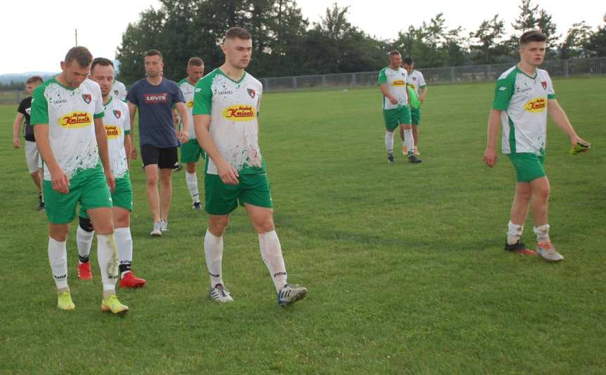Zamczysko Mrukowa - Nafta Jedlicze 4-3