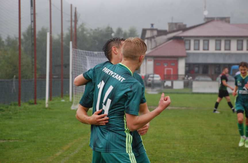 Zamczysko Mrukowa - Partyzant Targowiska 1-1