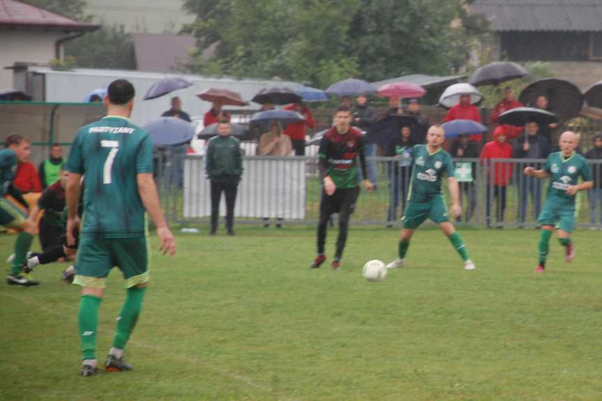Zamczysko Mrukowa - Partyzant Targowiska 1-1