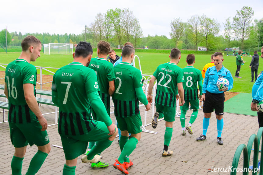 Zamczysko Odrzykoń - Tempo Nienaszów 4:1