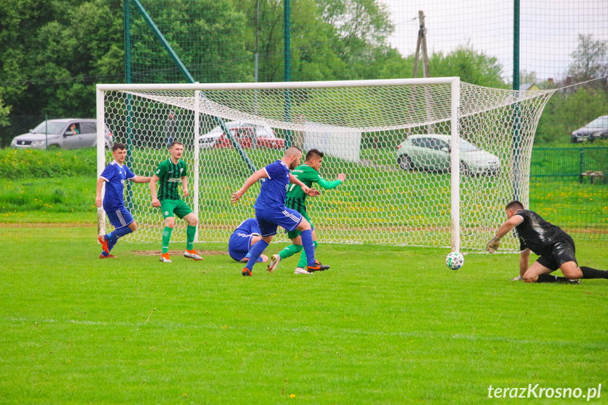 Zamczysko Odrzykoń - Tempo Nienaszów 4:1