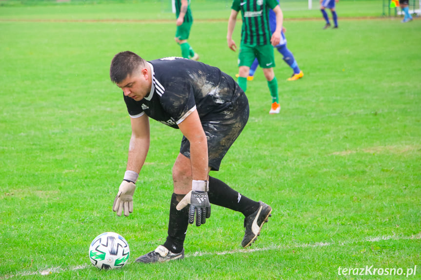 Zamczysko Odrzykoń - Tempo Nienaszów 4:1