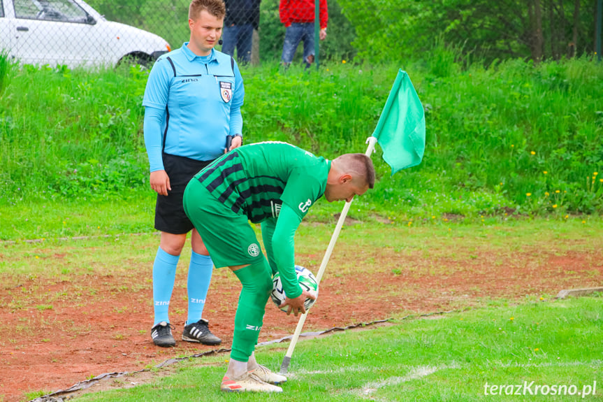 Zamczysko Odrzykoń - Tempo Nienaszów 4:1