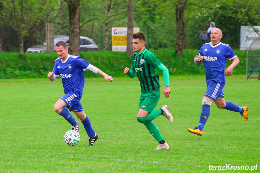 Zamczysko Odrzykoń - Tempo Nienaszów 4:1