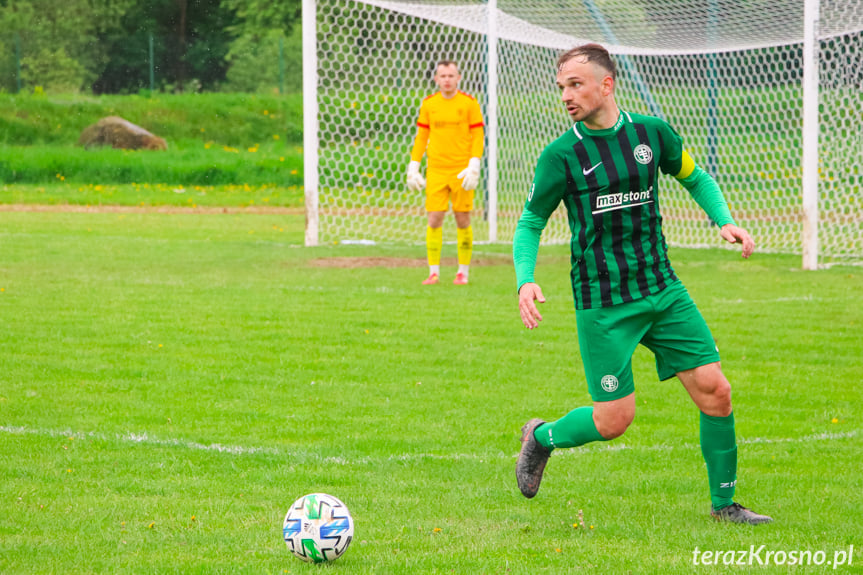 Zamczysko Odrzykoń - Tempo Nienaszów 4:1