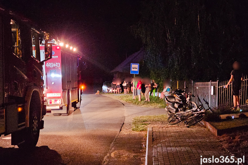 Zderzenie rowerzysty ze skuterem w Mrukowej