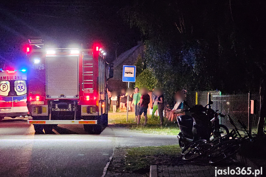 Zderzenie rowerzysty ze skuterem w Mrukowej