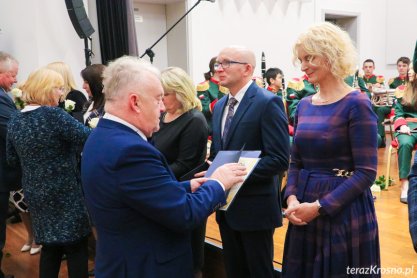 Burmistrz gminy Rymanów nagrodził nauczycieli i dyrektorów szkół