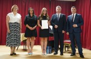 Burmistrz Jedlicza wyróżnił najlepszych uczniów
