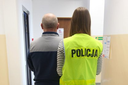Chciał włamać się do sklepu z pieczywem - bo był głodny