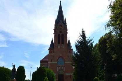 Dotacje gminne na ratowanie zabytków w kościołach w Osobnicy, Szebniach i Trzcinicy
