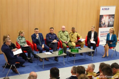 Generał Tomasz Bąk w Krośnie: "Polska jest w wyjątkowo skomplikowanej sytuacji"