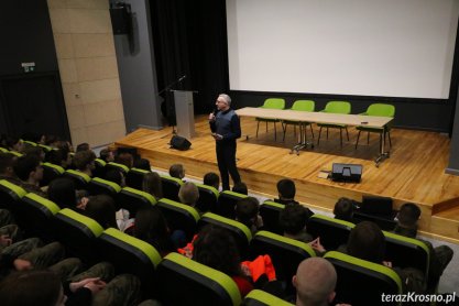 Jak budować odporność na fake newsy? Konferencja w Miejscu Piastowym