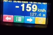 Jechał 159 km/h przez wieś. Tłumaczył, że dziecko lubi szybką jazdę