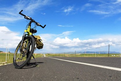 Jechała rowerem autostradą A4