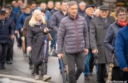 Marsz w obronie Jana Pawła II. Setki osób przeszły ulicami Krosna