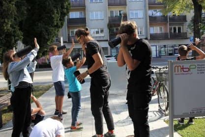 Miejska Biblioteka Publiczna w Jaśle. Pod powiekami światła – warsztaty fotograficzne z Pawłem Kulą