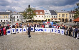 Mocne słowa na krośnieńskim rynku. Spotkanie z parlamentarzystami w ramach akcji "Obywatele Naprzód"