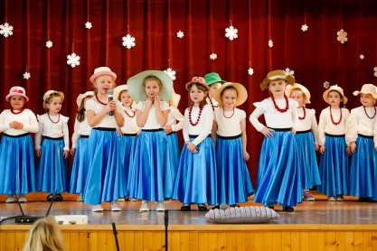 Od wzruszeń do śmiechu. Niezwykłe przedstawienie dla dziadków w Odrzykoniu