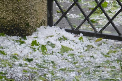 Ostrzeżenie dla powiatu jasielskiego. Możliwe burze i grad
