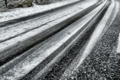 Ostrzeżenie. Możliwe marznące opady deszczu