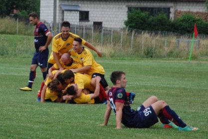 Piłka nożna. V liga. Zwycięski finisz Tempa Nienaszów w derbach z Ostoją Kołaczyce