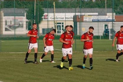 Piłkarska środa w IV lidze. Czarni Jasło zagrają w Targowiskach