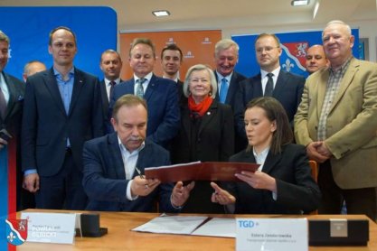 Podpisano umowę na rozbudowę DK 73 między Pilznem a Brzostkiem